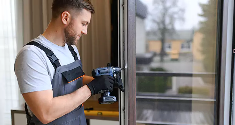Sliding Screen Door Handle Repair in Maitland, FL